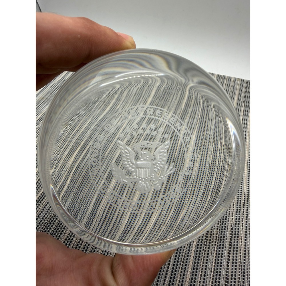 US House of Representatives Glass Paperweight Etched Great Seal 3.5 Inch Clear - Picture 6 of 13
